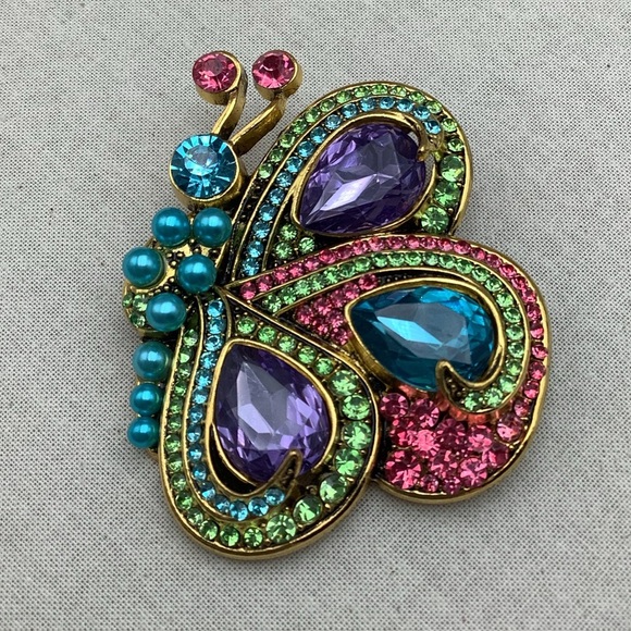 Sparkling Butterfly Brooch with Multicolor Crystals - Picture 2 of 3